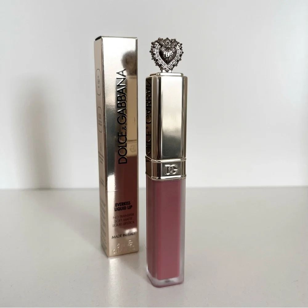 Dolce & Gabbana 16 hour liquid Lipstick